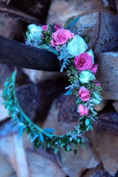 Shabby chic wedding flower crown made with limonium, eucalyptus and spray roses | Designed by Natasha Price of alaskaknitnat.com